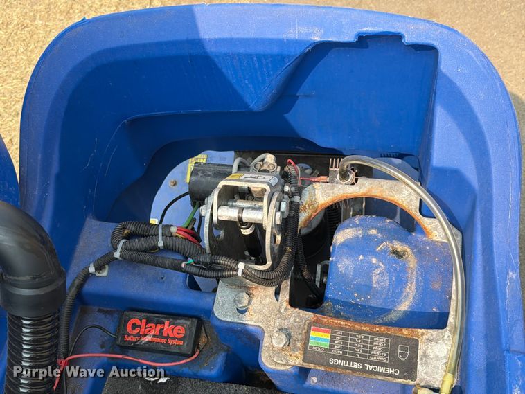 image for item FT6616 (3) floor scrubbers