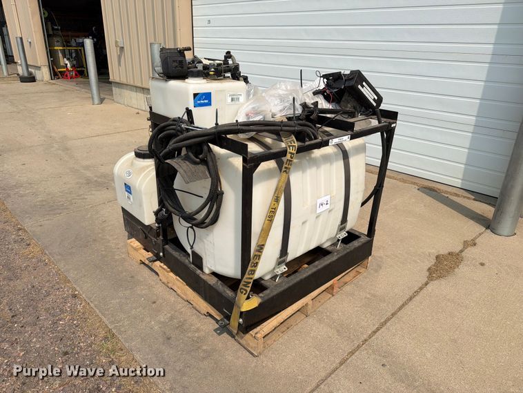 image for item FT6618 turf sprayer