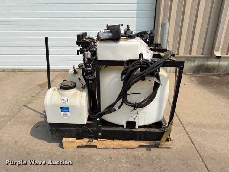 image for item FT6618 turf sprayer