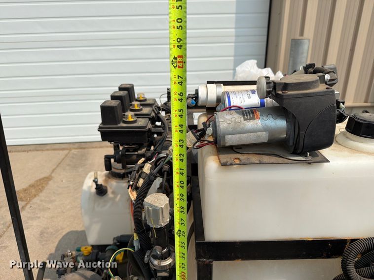 image for item FT6618 turf sprayer