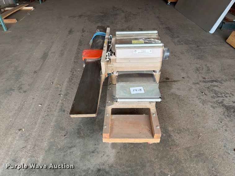 image for item FT6622 Makita 2030N jointer