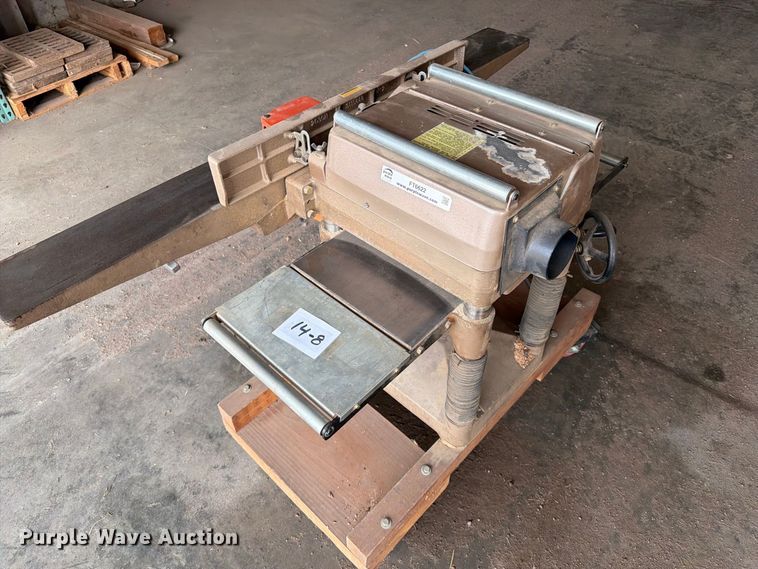 image for item FT6622 Makita 2030N jointer