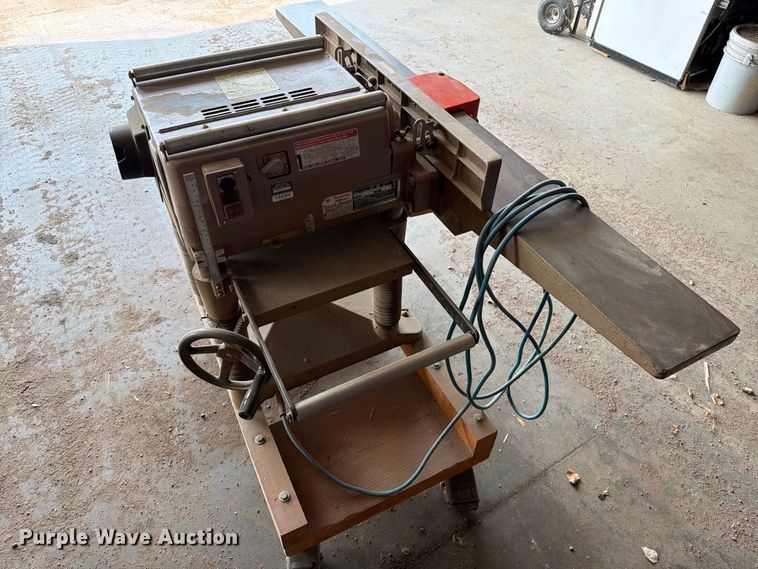 image for item FT6622 Makita 2030N jointer