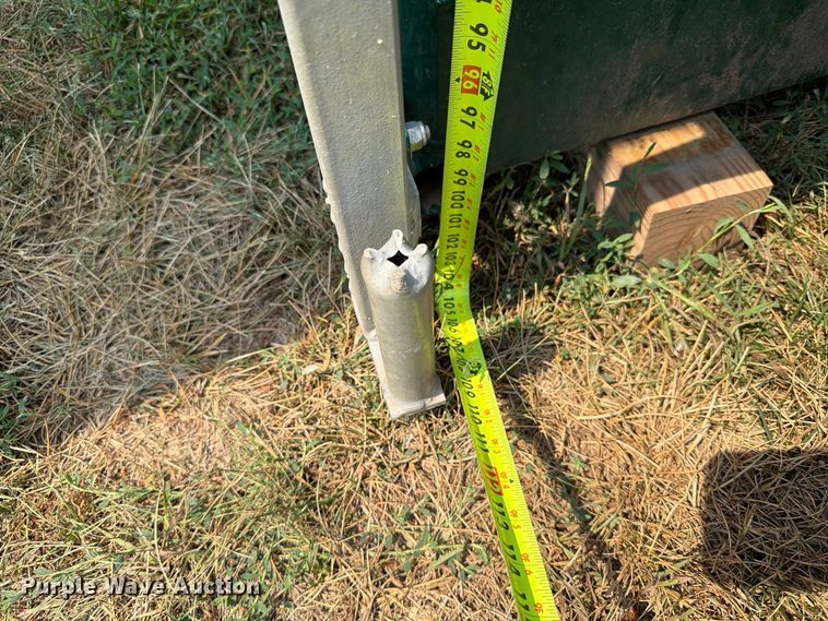 image for item FT6625 Fauna Research Inc tamer squeeze chute