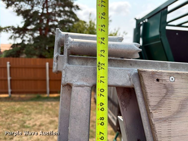 image for item FT6625 Fauna Research Inc tamer squeeze chute