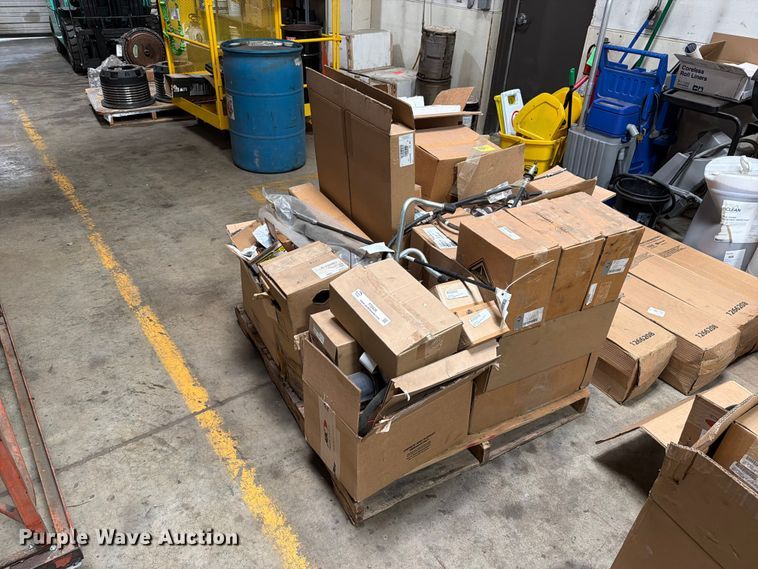 image for item FT6628 Bus parts
