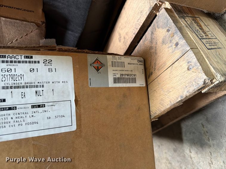 image for item FT6629 Bus parts