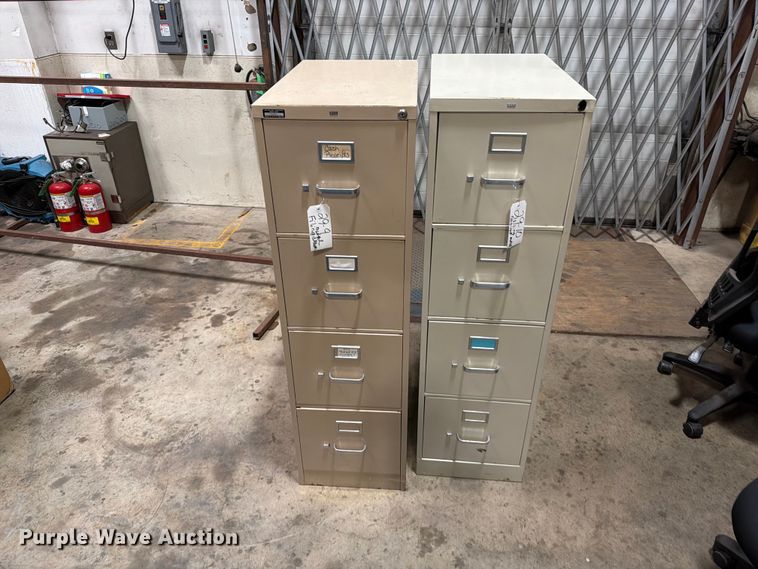image for item FT6630 (2) filing cabinets