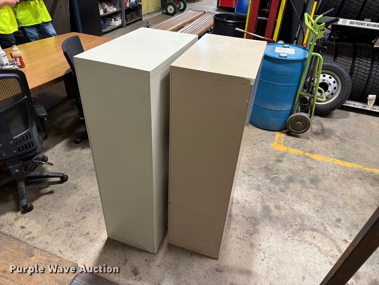 image for item FT6630 (2) filing cabinets