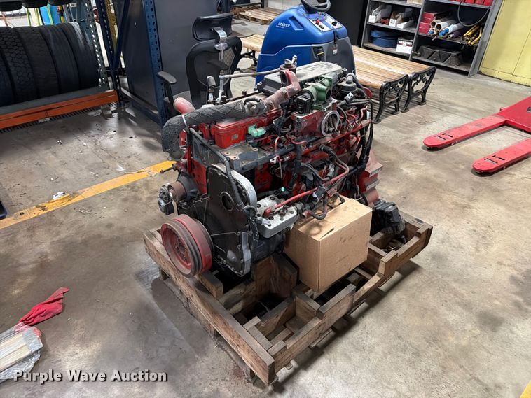 image for item FT6633 Cummins ISL engine