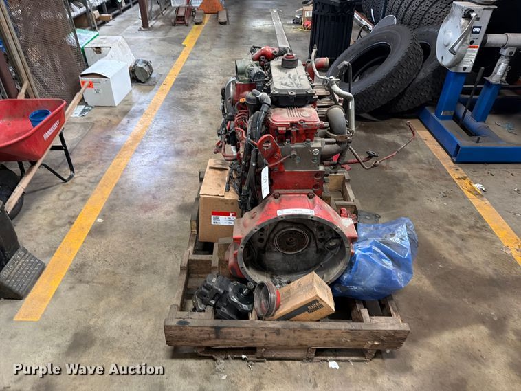 image for item FT6633 Cummins ISL engine