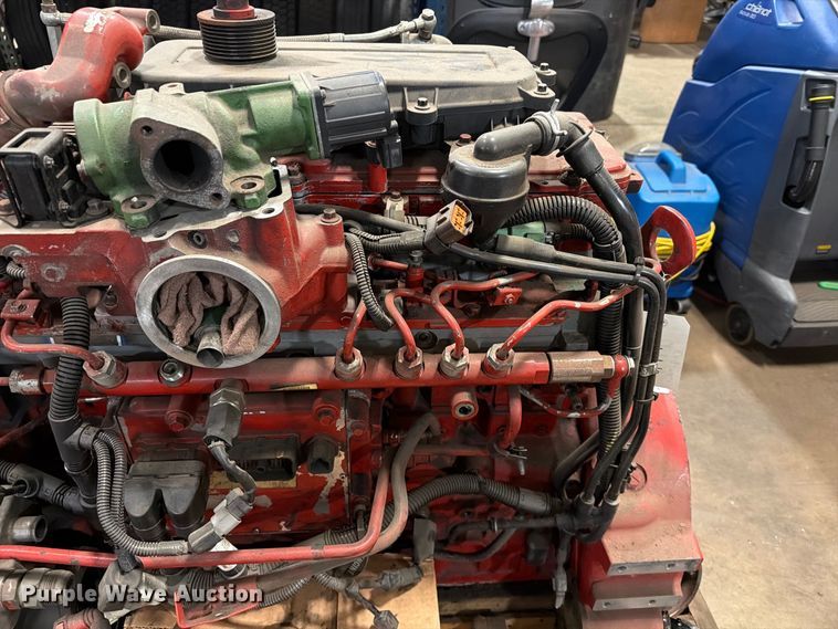 image for item FT6633 Cummins ISL engine