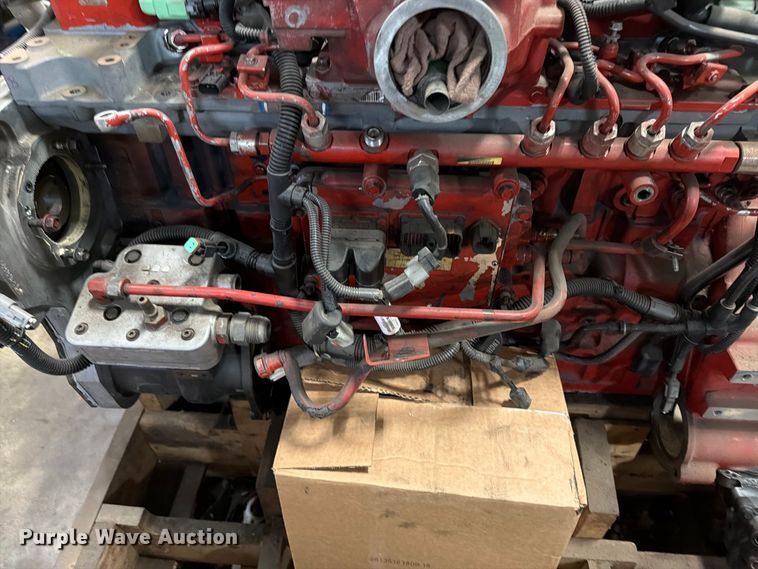 image for item FT6633 Cummins ISL engine