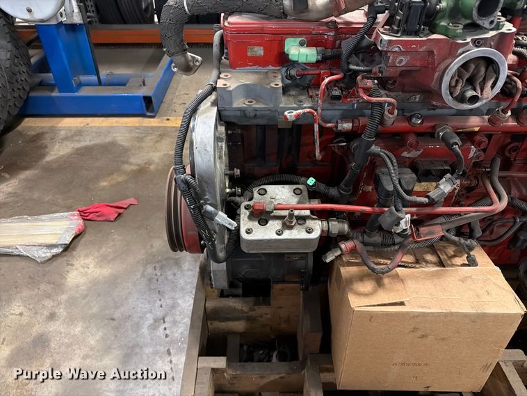 image for item FT6633 Cummins ISL engine