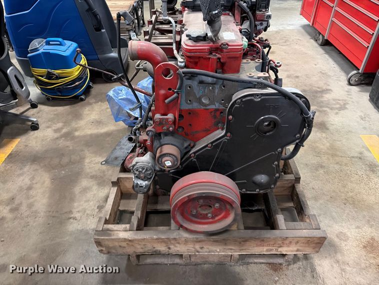 image for item FT6633 Cummins ISL engine