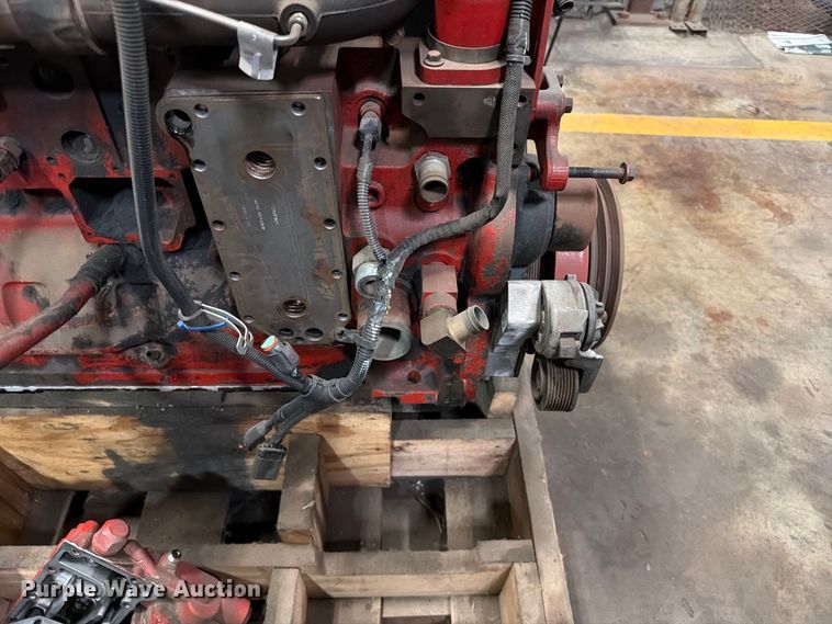 image for item FT6633 Cummins ISL engine