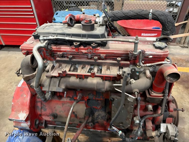 image for item FT6633 Cummins ISL engine