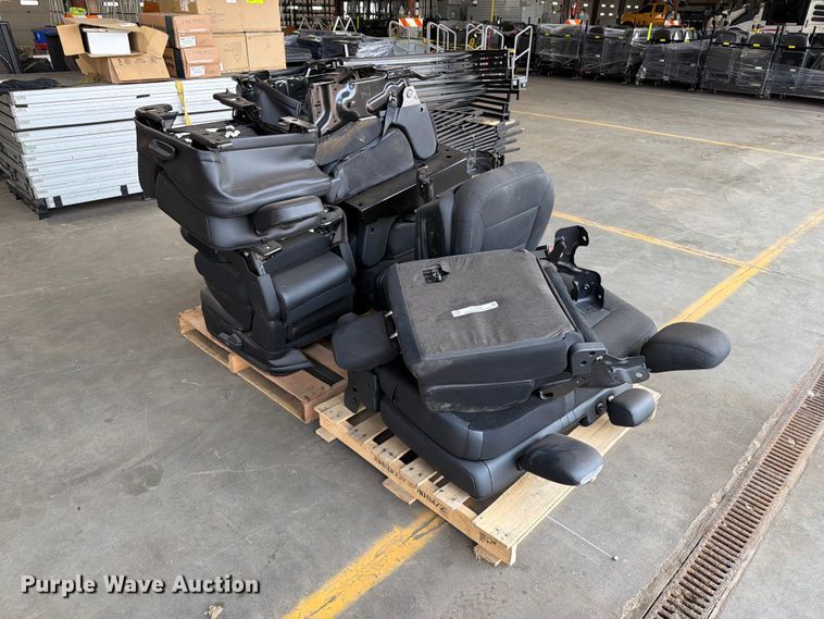 image for item FT6639 Automotive seats