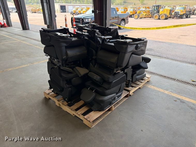 image for item FT6639 Automotive seats