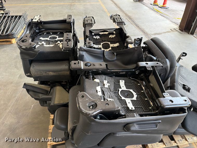 image for item FT6639 Automotive seats