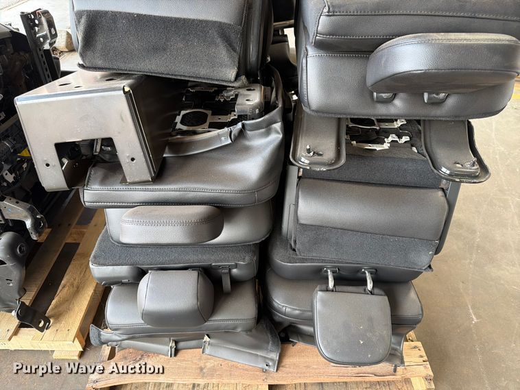 image for item FT6639 Automotive seats