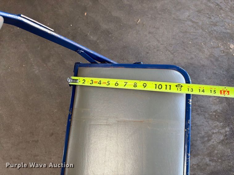 image for item FT6644 (96) folding chairs