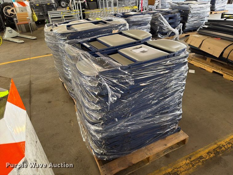 image for item FT6646 (107) folding chairs