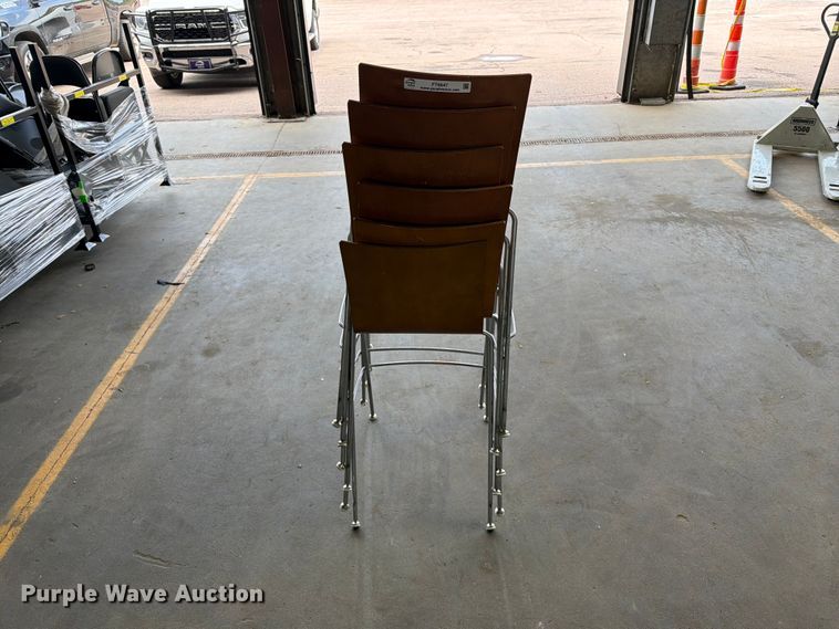 image for item FT6647 (6) chairs