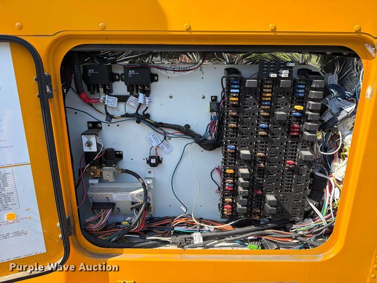 image for item FT8006 2015 Blue Bird All American school bus