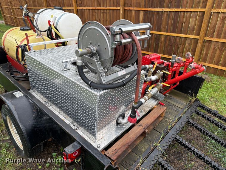 image for item FT8065 Utility vehicle fire skid
