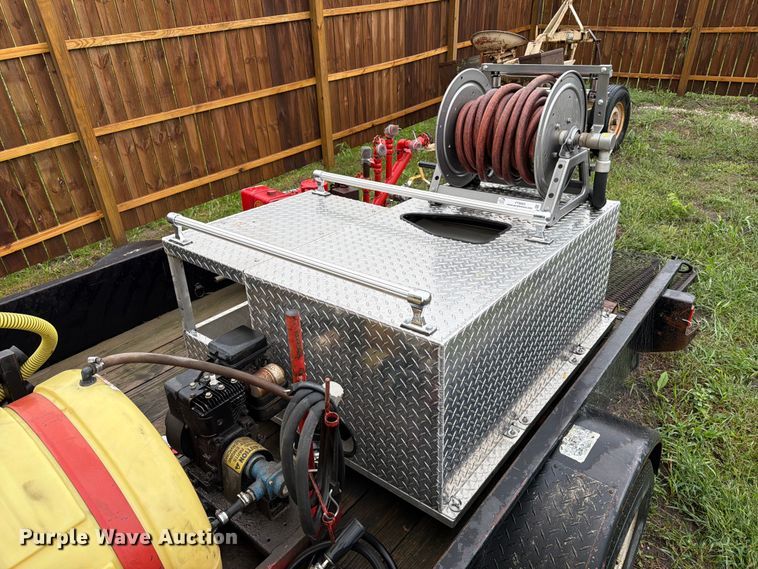 image for item FT8065 Utility vehicle fire skid