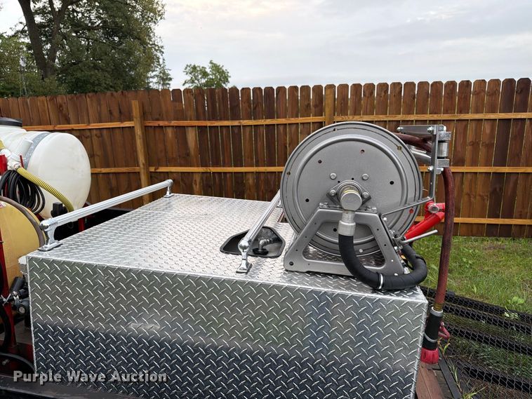 image for item FT8065 Utility vehicle fire skid