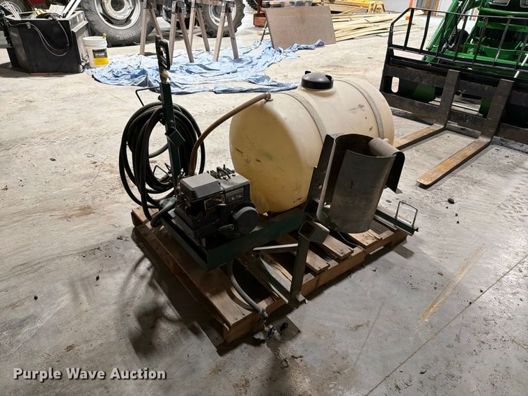 image for item FT8072 Bed mount sprayer