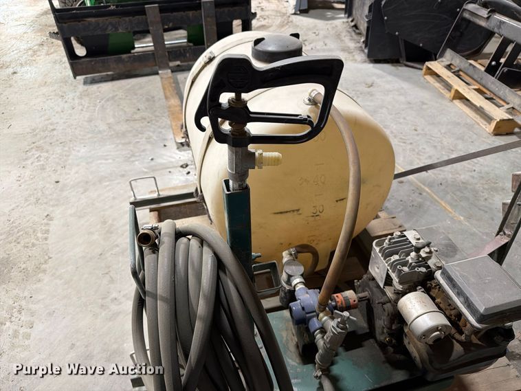 image for item FT8072 Bed mount sprayer