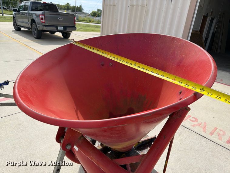 image for item FU0514 King Kutter 180 spreader