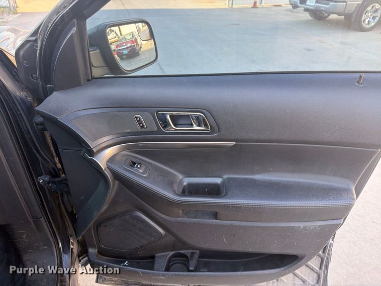 image for item FU4608 2016 Ford Explorer Police SUV