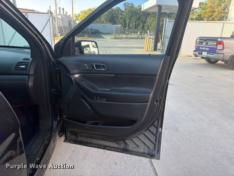 image for item FU4608 2016 Ford Explorer Police SUV