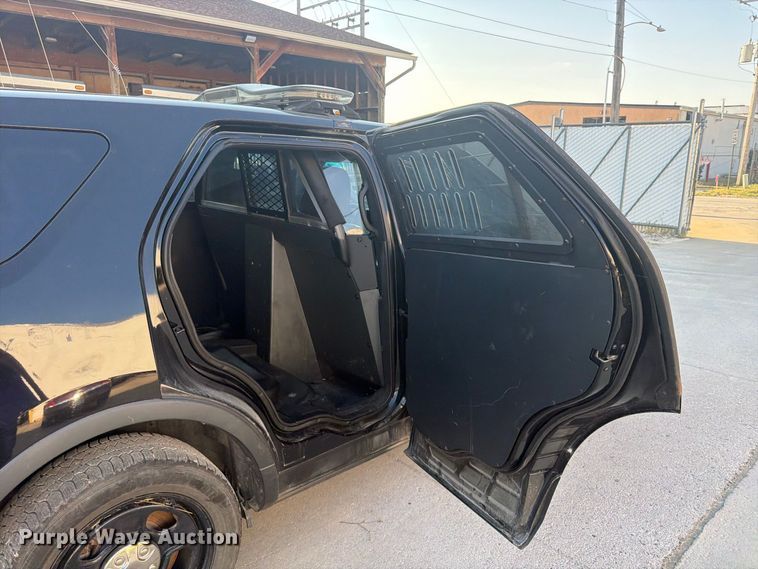 image for item FU4608 2016 Ford Explorer Police SUV