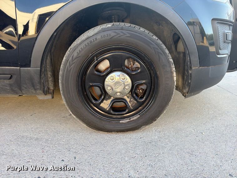 image for item FU4608 2016 Ford Explorer Police SUV