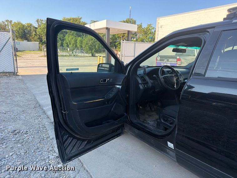 image for item FU4609 2016 Ford Explorer Police SUV