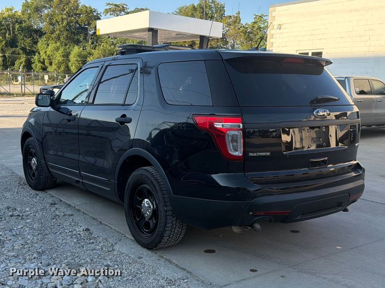 image for item FU4610 2015 Ford Explorer Police SUV