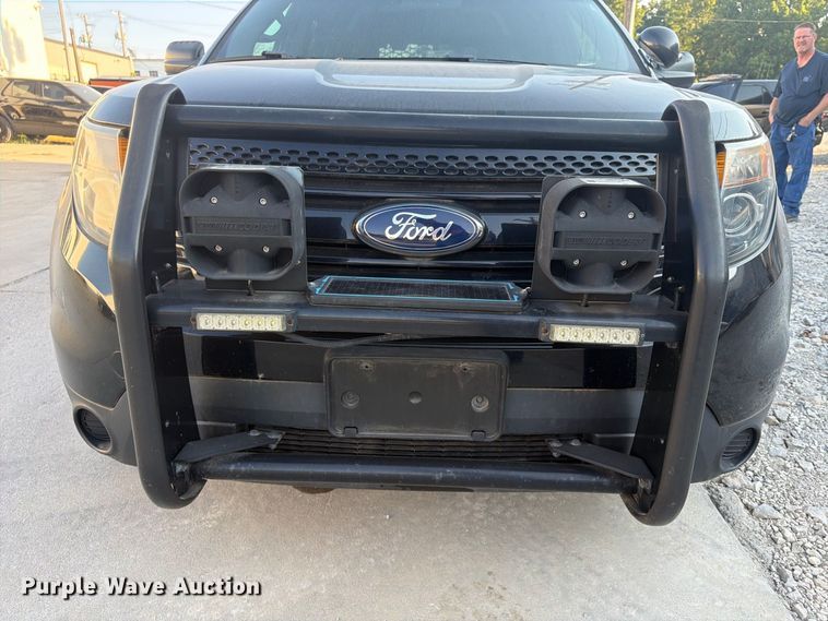 image for item FU4610 2015 Ford Explorer Police SUV