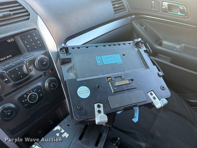 image for item FU4610 2015 Ford Explorer Police SUV