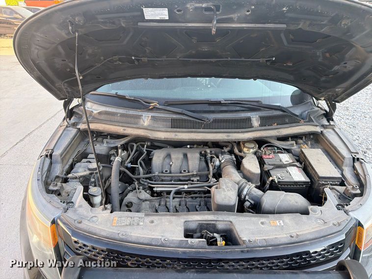 image for item FU4610 2015 Ford Explorer Police SUV