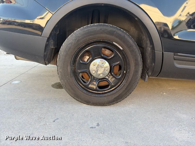 image for item FU4610 2015 Ford Explorer Police SUV