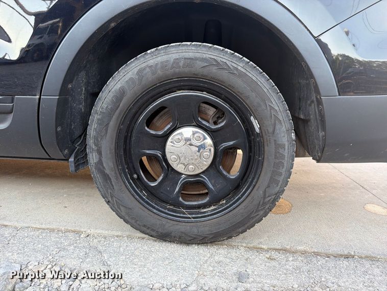 image for item FU4610 2015 Ford Explorer Police SUV