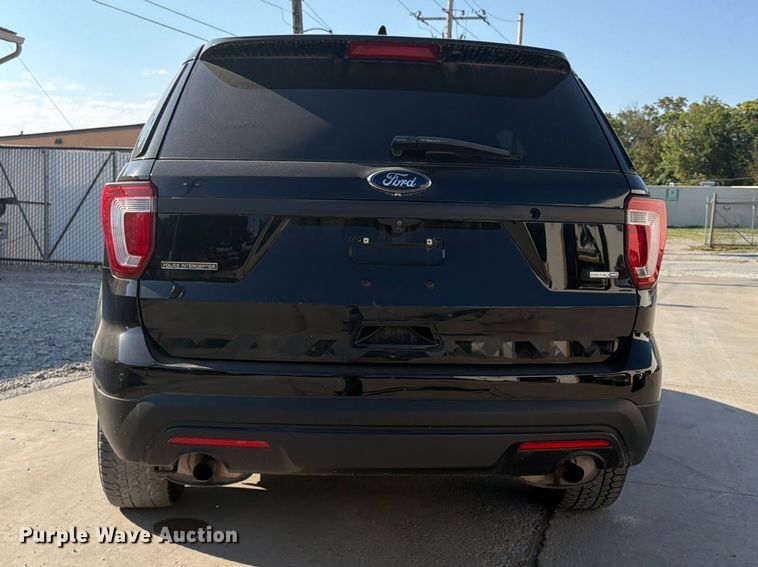 image for item FU4611 2017 Ford Explorer Police SUV
