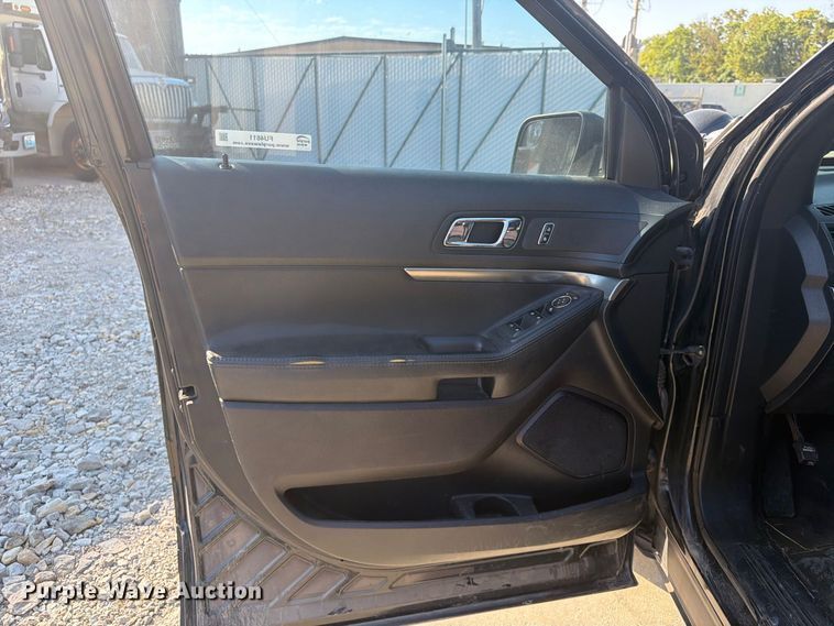 image for item FU4611 2017 Ford Explorer Police SUV