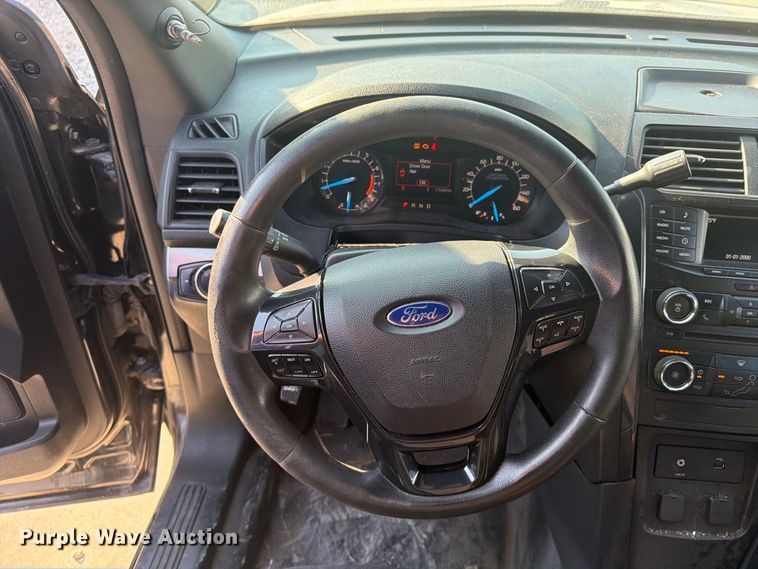 image for item FU4611 2017 Ford Explorer Police SUV