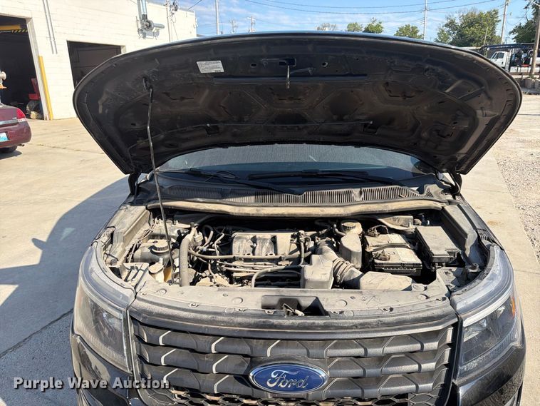 image for item FU4611 2017 Ford Explorer Police SUV